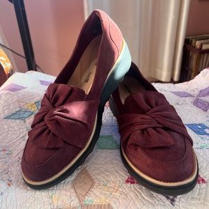 Burgandy Clark’s shoes 8 1/2